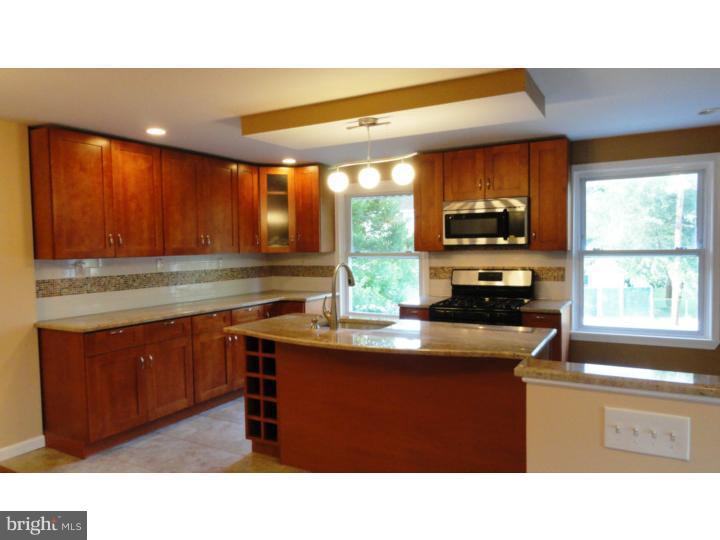 3902 Kane Road Philadelphia, PA 19154 - Photo 2 of 25 Gallery Image 2