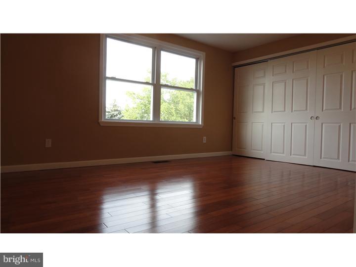 3902 Kane Road Philadelphia, PA 19154 - Photo 14 of 25 Gallery Image 14