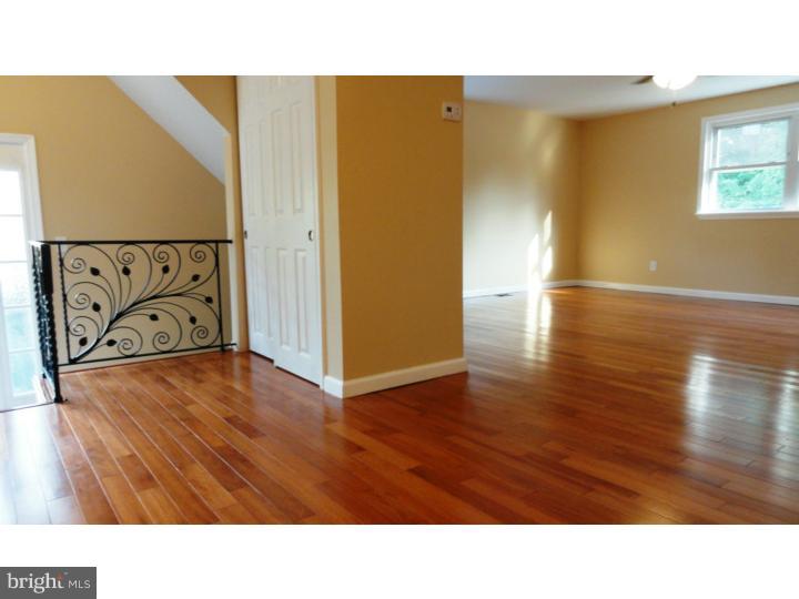 3902 Kane Road Philadelphia, PA 19154 - Photo 8 of 25 Gallery Image 8