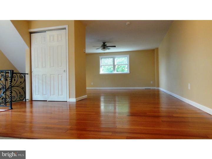3902 Kane Road Philadelphia, PA 19154 - Photo 9 of 25 Gallery Image 9