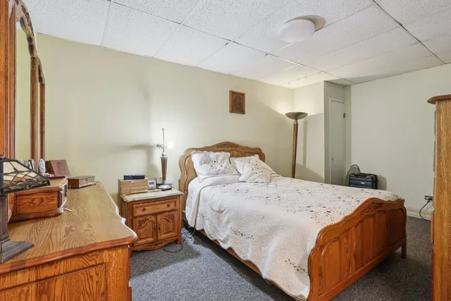 $395,000 | 2300 Bellaire Court, Des Plaines, IL 60016