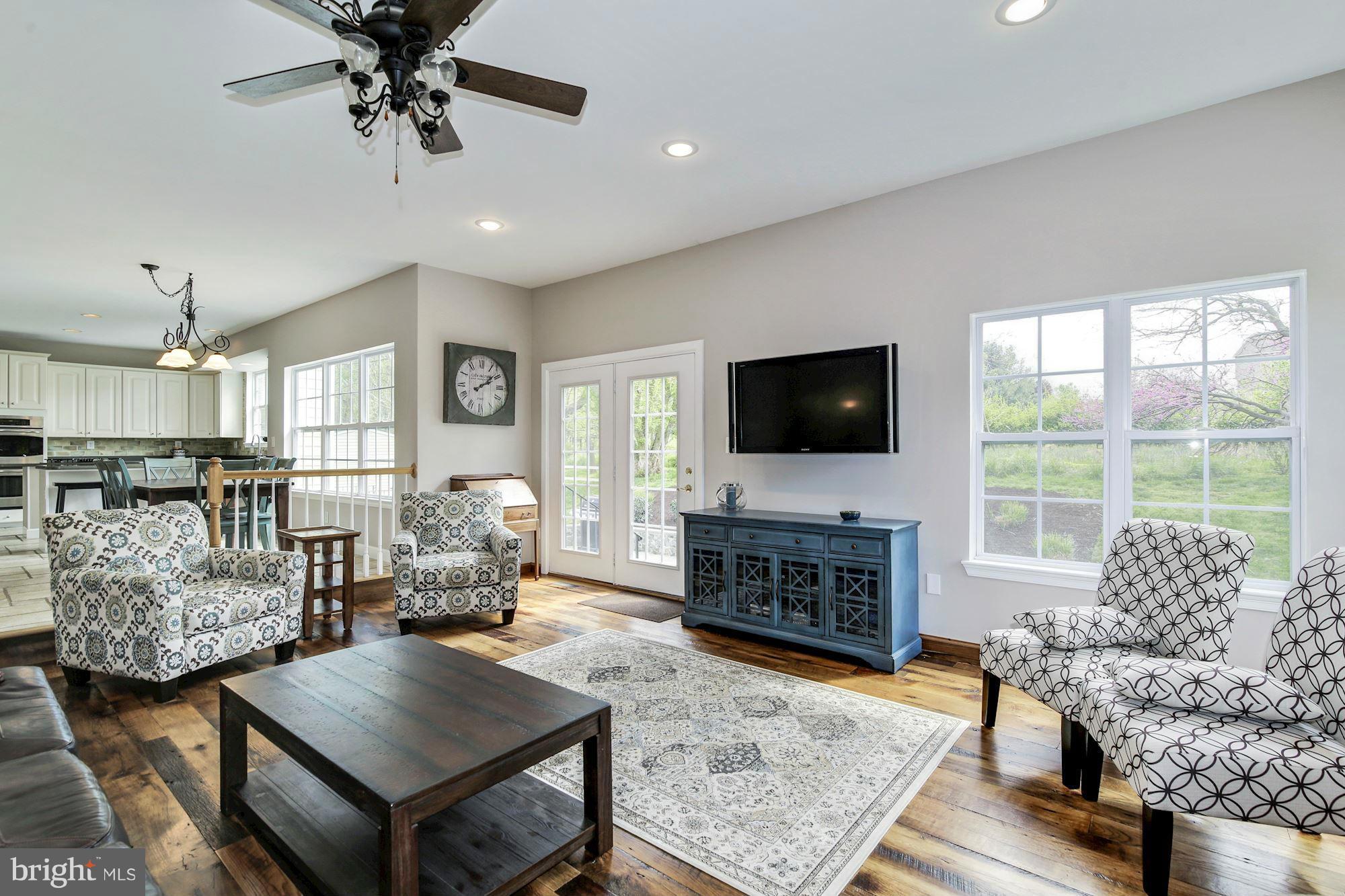 9530 Greenel Road Damascus, MD 20872 - Photo 11 of 30 Family Room