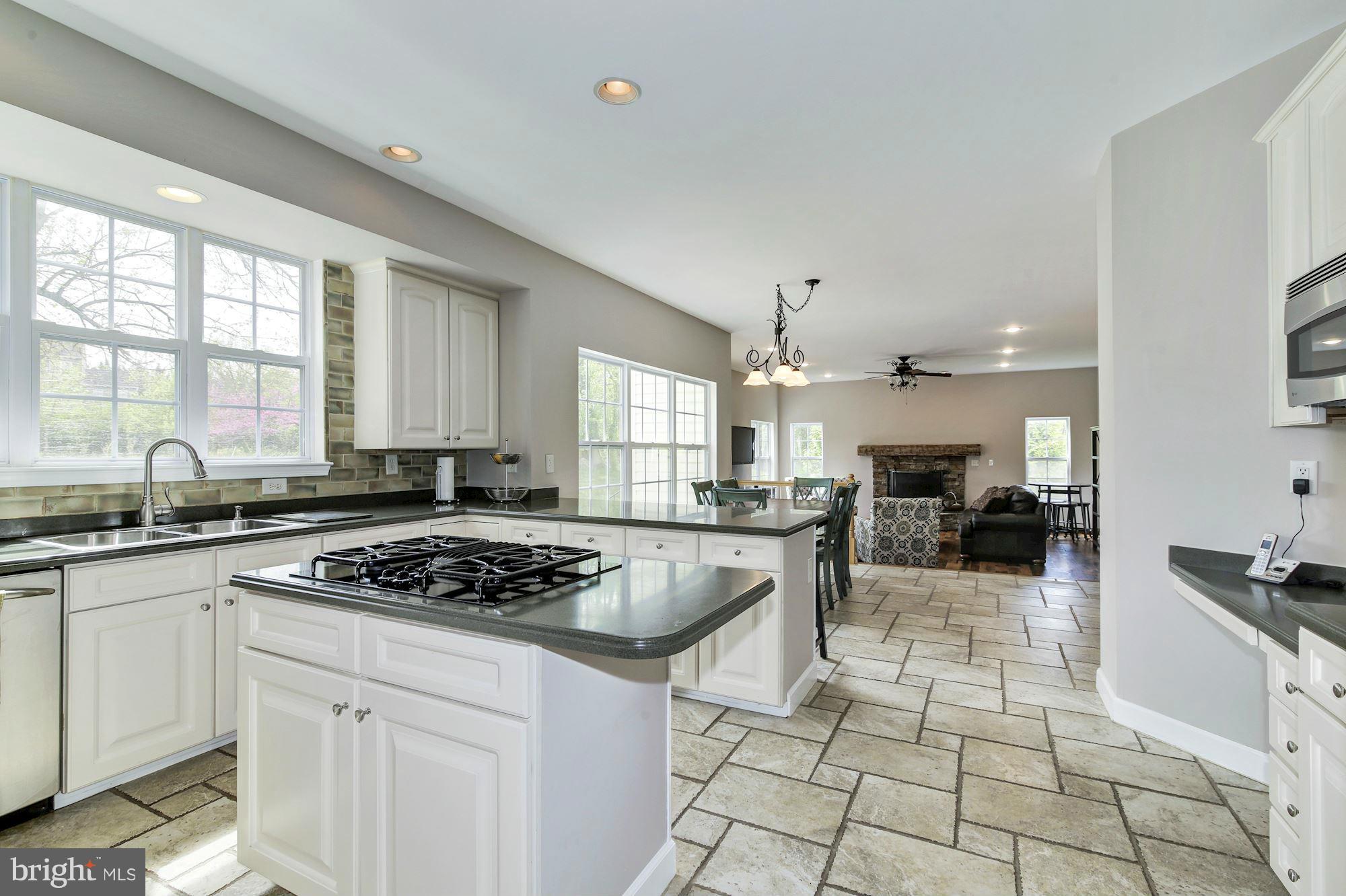 9530 Greenel Road Damascus, MD 20872 - Photo 7 of 30 Kitchen