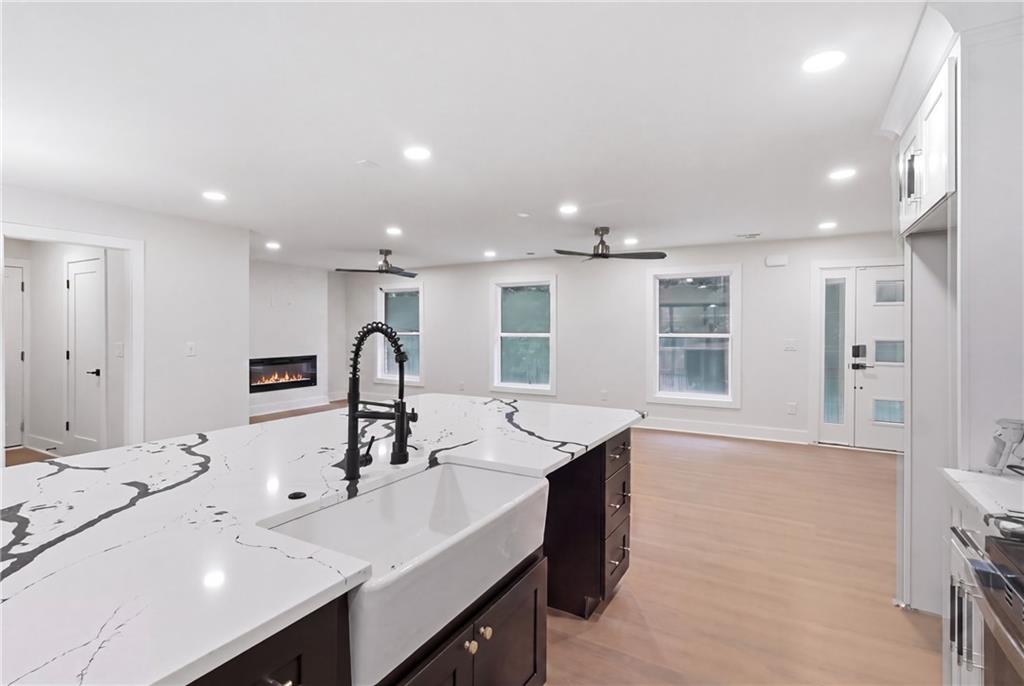 1447 Skyhaven Road Southeast Atlanta, GA 30316 - Photo 5 of 25 Gallery Image 5