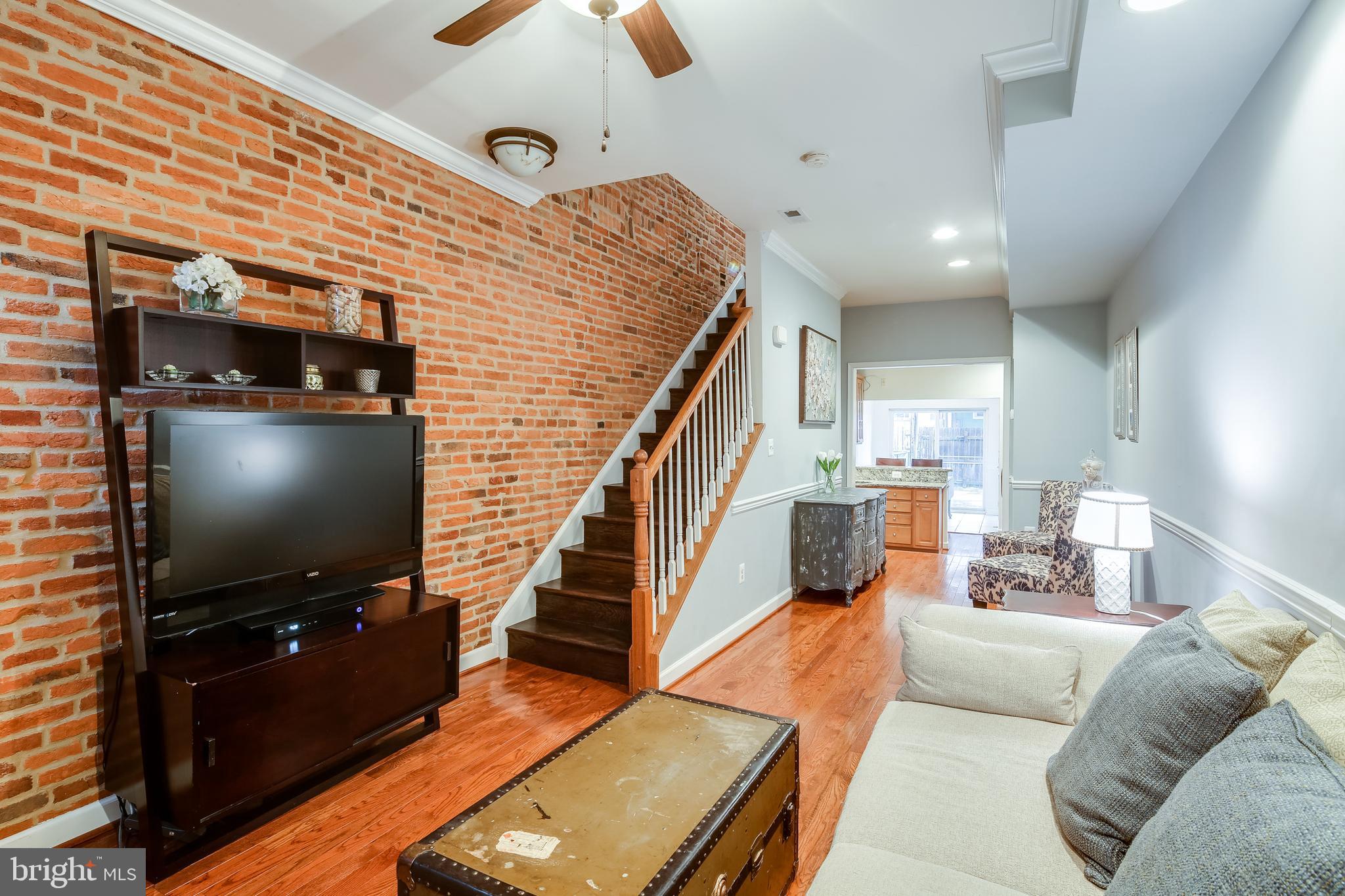 1433 Decatur Street Baltimore, MD 21230 - Photo 6 of 30 Living Room