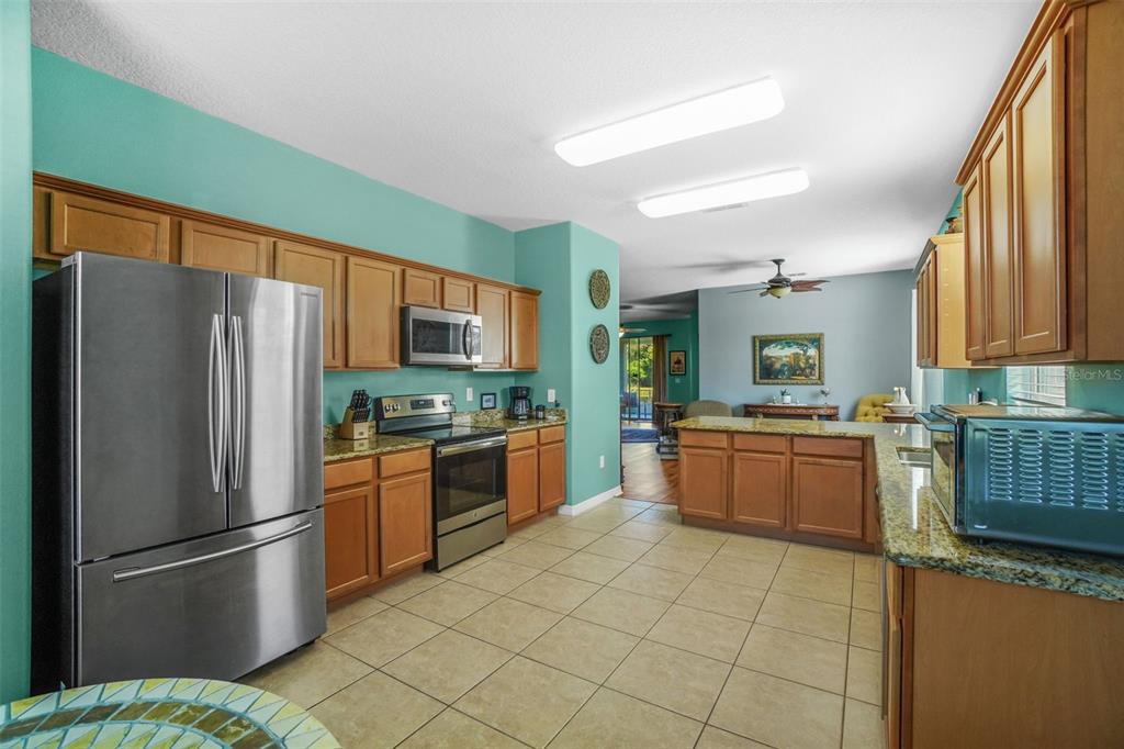 337 Bella Rosa Circle Sanford, FL 32771 - Photo 11 of 36