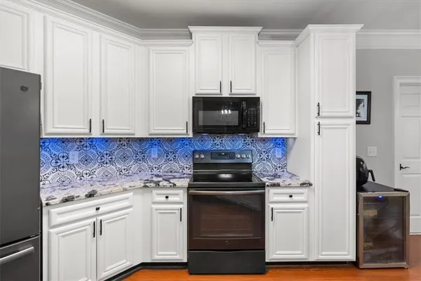 $369,000 | 25 Cherokee Hills Drive, Rydal, GA 30171