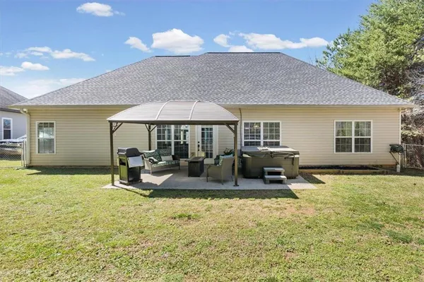 $369,000 | 25 Cherokee Hills Drive, Rydal, GA 30171