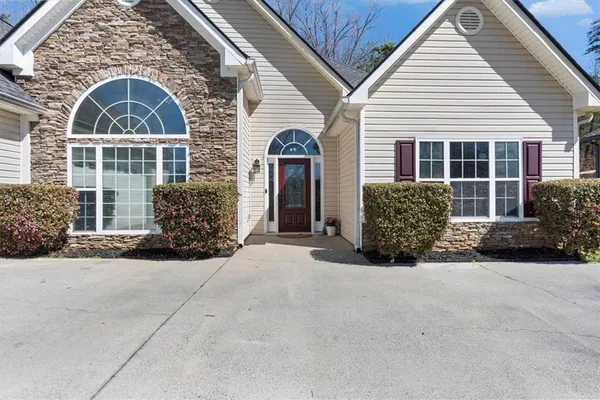 $369,000 | 25 Cherokee Hills Drive, Rydal, GA 30171