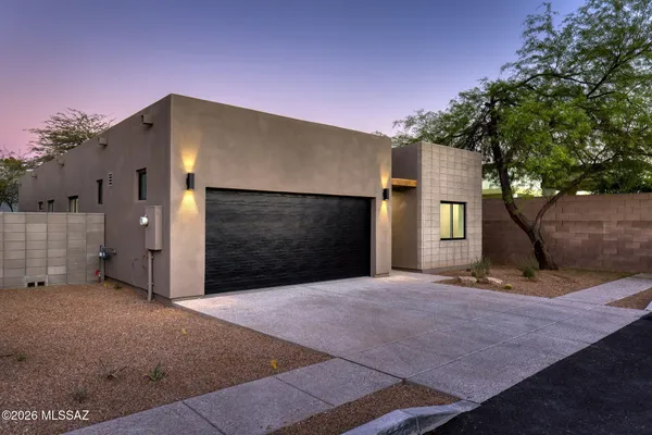 $535,000 | 3942 East Elmwood Street, Tucson, AZ 85711
