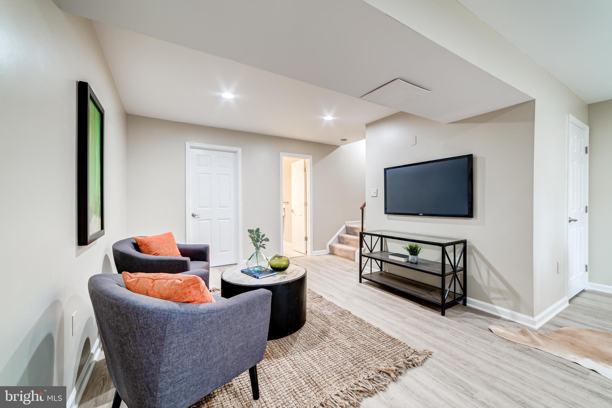 2326 Hunters Square Court Reston, VA 20191 - Photo 17 of 78