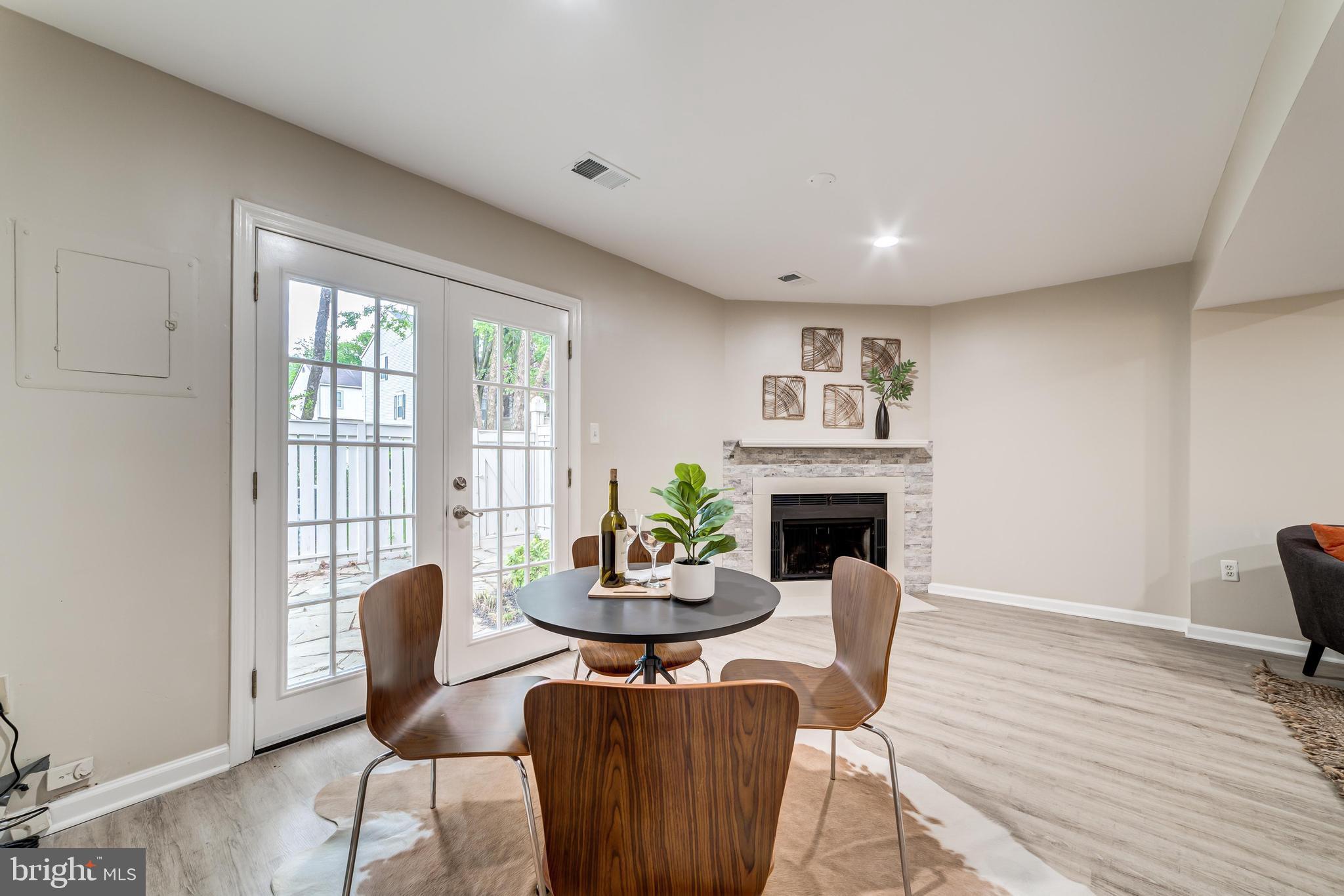 2326 Hunters Square Court Reston, VA 20191 - Photo 23 of 78