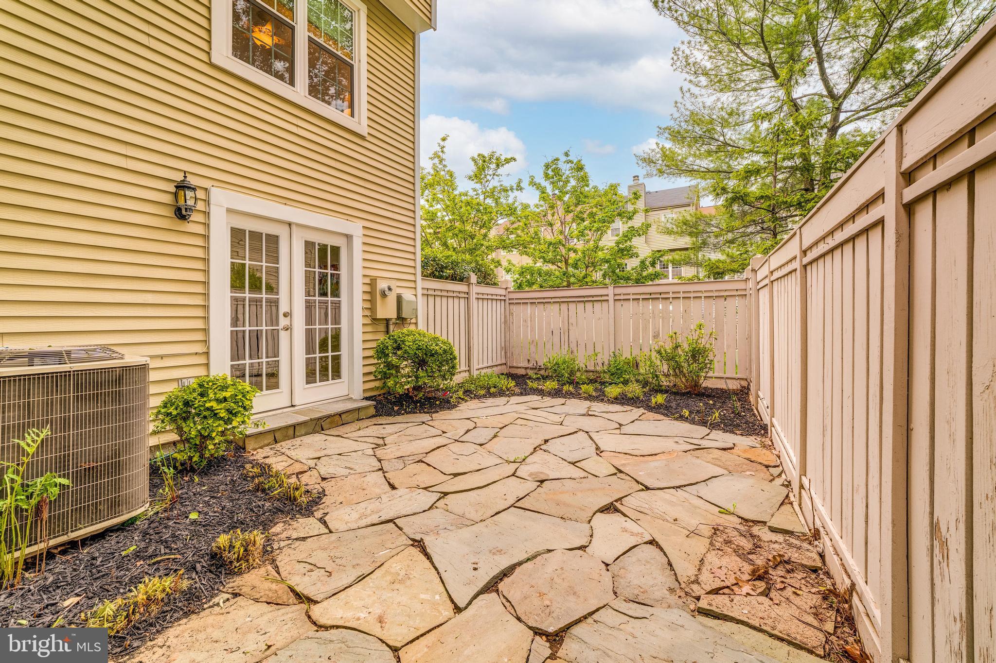 2326 Hunters Square Court Reston, VA 20191 - Photo 8 of 78