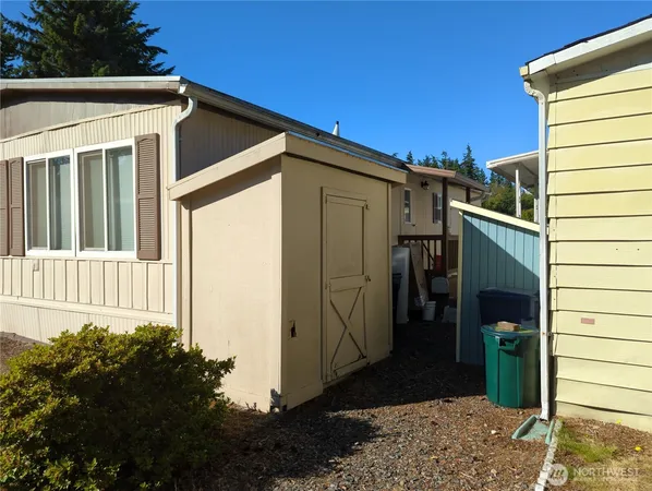 a view of a house with a outdoor space