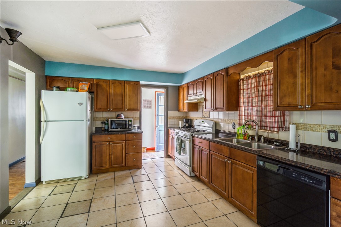 6690 York Road Cleveland, OH 44130 - Photo 18 of 22 Gallery Image 18