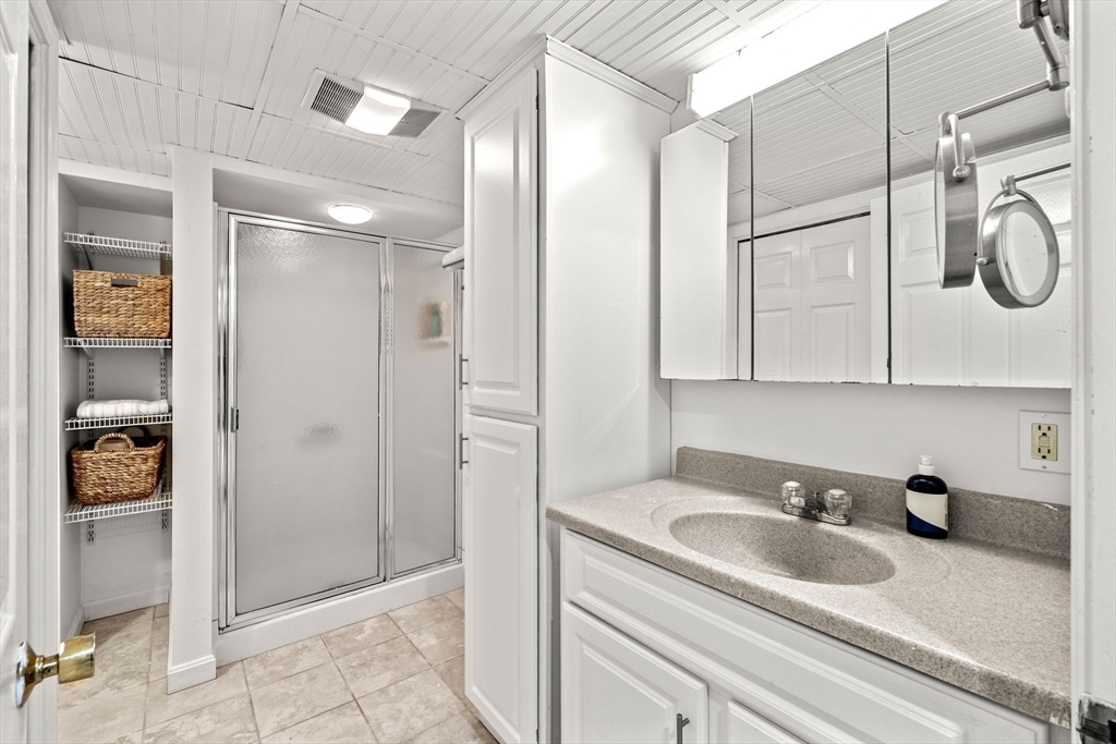 50 Holt Road Andover, MA 01810 - Photo 20 of 37