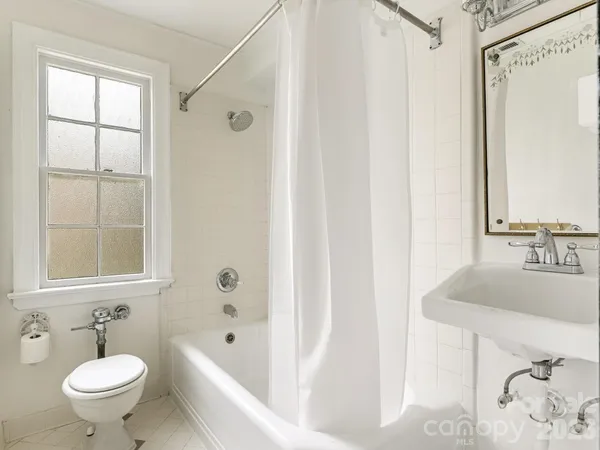 $349,500 | 108 Colville Road, Unit 22A, Charlotte, NC 28207