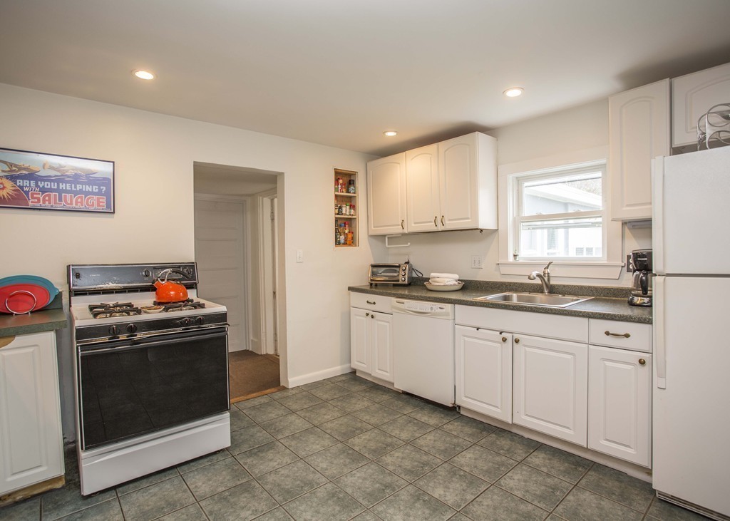 29 Water Street Natick, MA 01760 - Photo 6 of 24