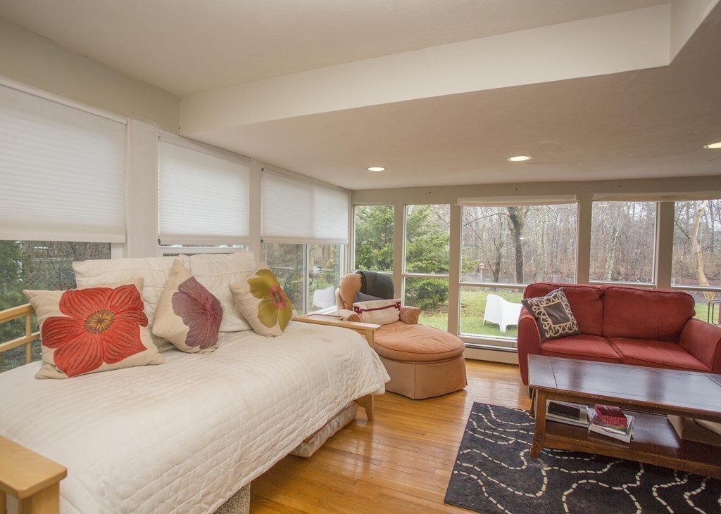 29 Water Street Natick, MA 01760 - Photo 10 of 24