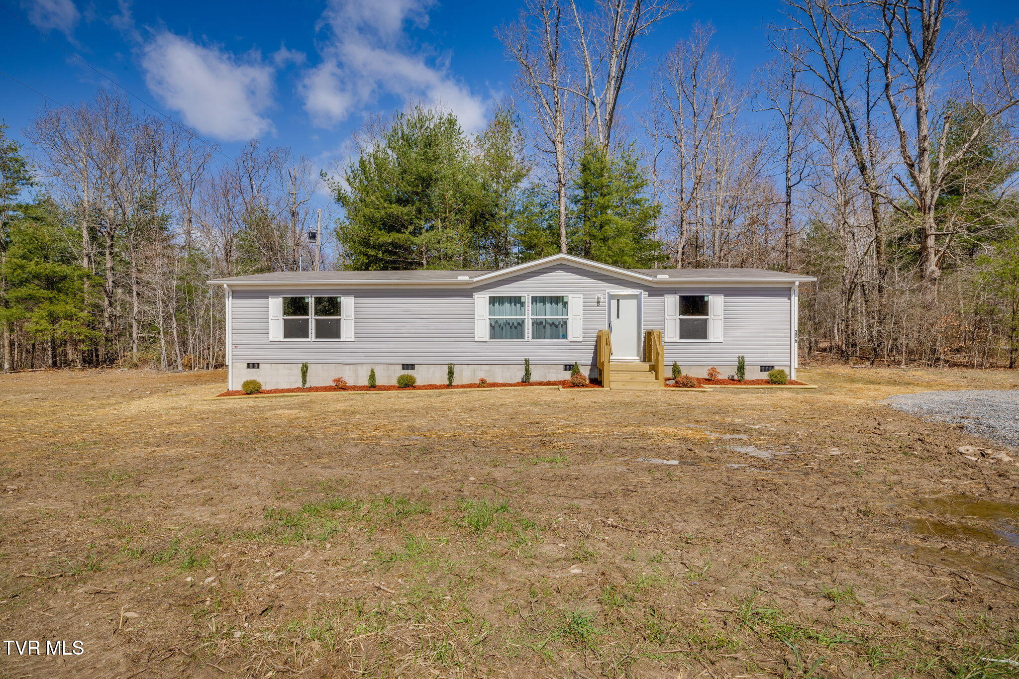 325 Laws Road Greeneville, TN 37743 - Photo 1 of 31 001