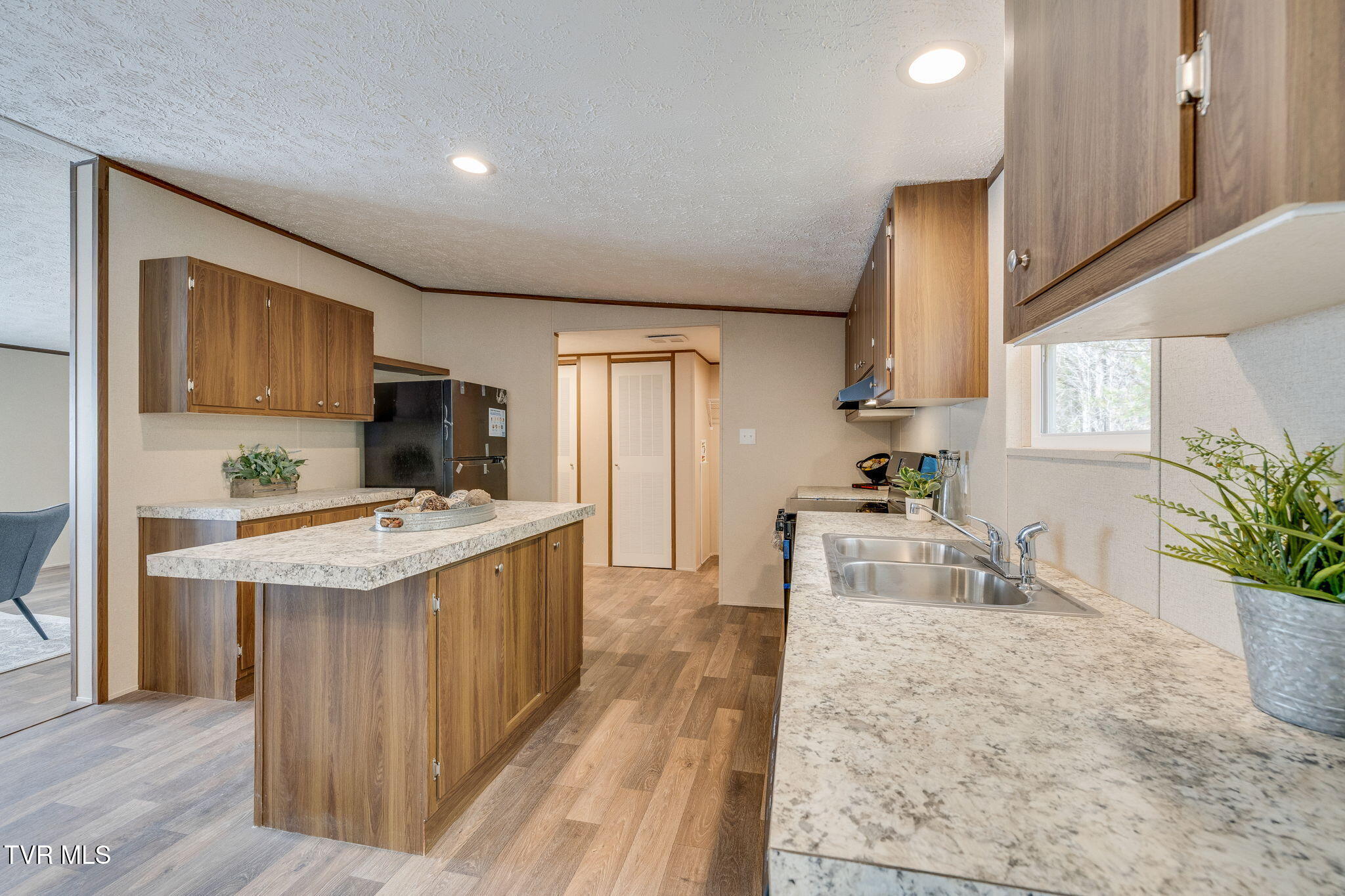 325 Laws Road Greeneville, TN 37743 - Photo 12 of 31 012