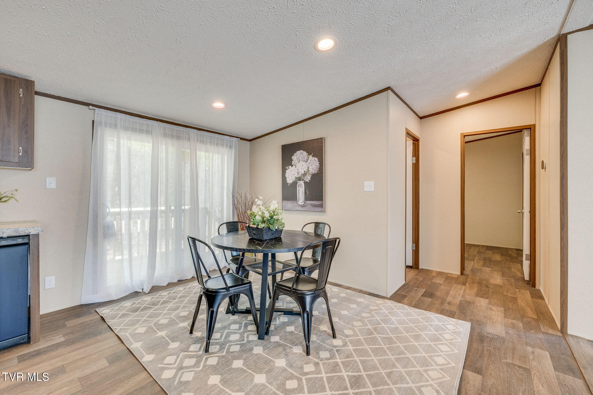 325 Laws Road Greeneville, TN 37743 - Photo 8 of 31 008