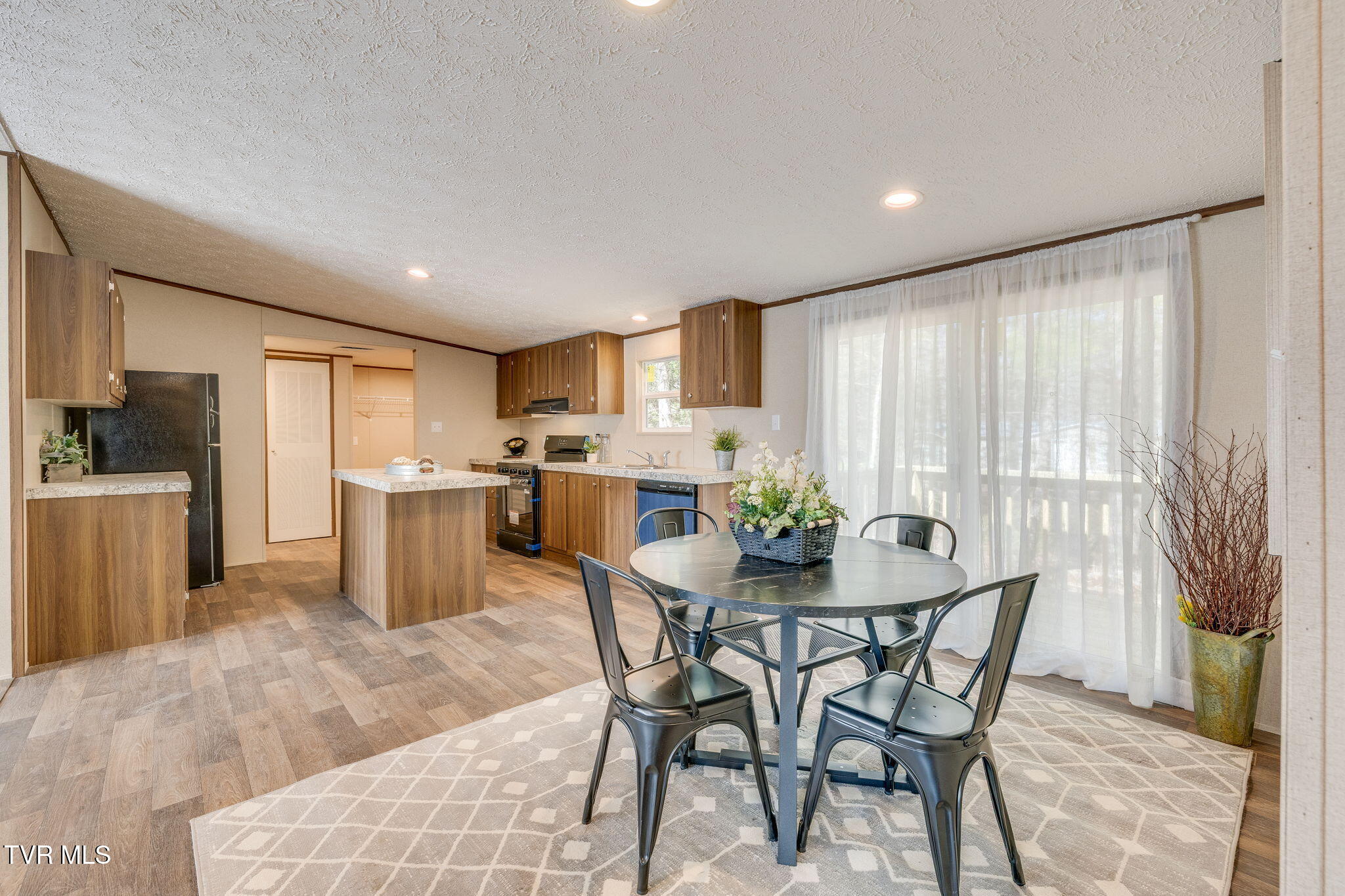 325 Laws Road Greeneville, TN 37743 - Photo 9 of 31 009