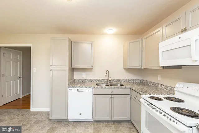 $1,450 | 174 Double Church Road, Stephens City, VA 22655