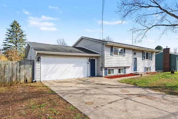 $280,000 | 1409 Bacon Avenue, Portage, MI 49002