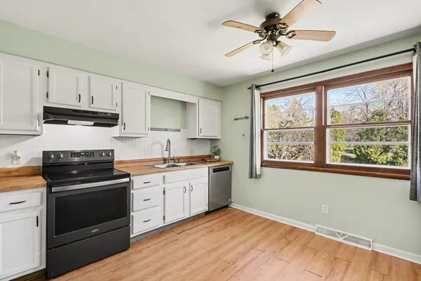 $280,000 | 1409 Bacon Avenue, Portage, MI 49002