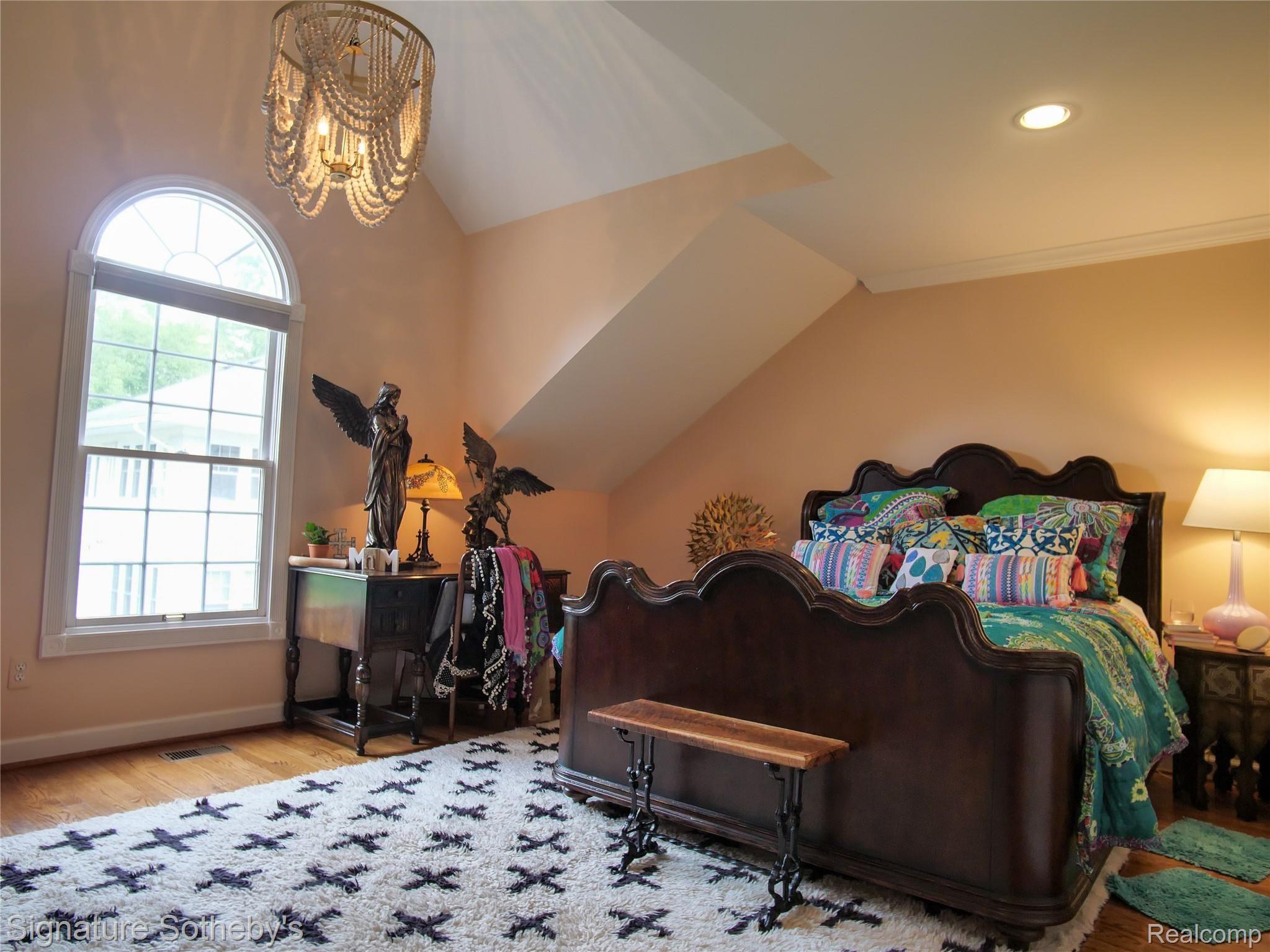 399 Neff Road Grosse Pointe, MI 48230 - Photo 29 of 52 20 - Bedroom.jpg