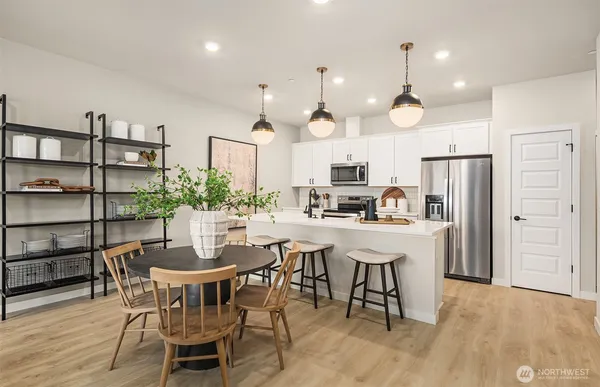 $733,021 | 31840 Myrtle Street, Carnation, WA 98014