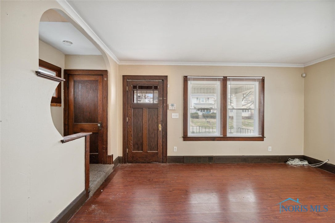2045 Mansfield Road Toledo, OH 43613 - Photo 10 of 35 Gallery Image 10
