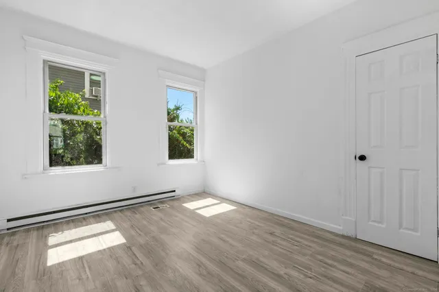 $445,500 | 95 Oak Street, Waterbury, CT 06704