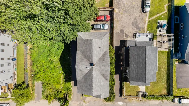 $445,500 | 95 Oak Street, Waterbury, CT 06704