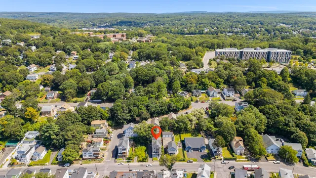 $445,500 | 95 Oak Street, Waterbury, CT 06704