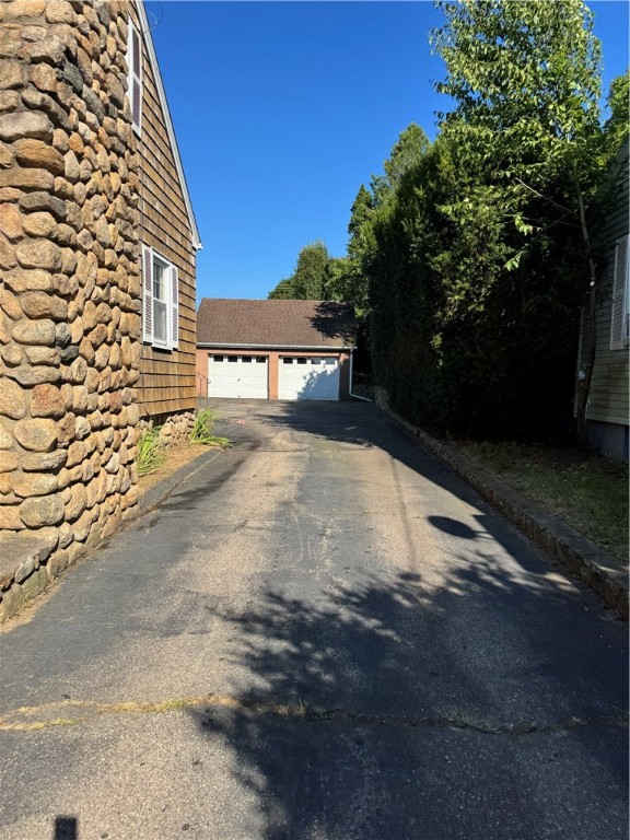 55 Ward Avenue Westerly, RI 02891 - Photo 3 of 21