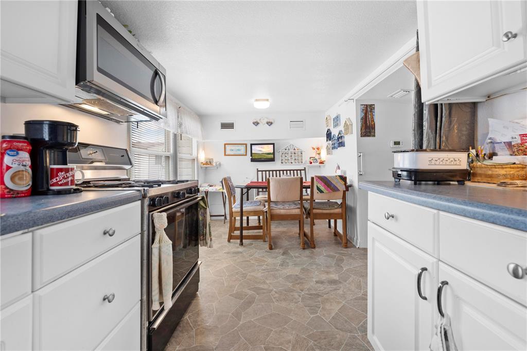 2092 Culbreath Road, Unit C77 Brooksville, FL 34602 - Photo 12 of 29