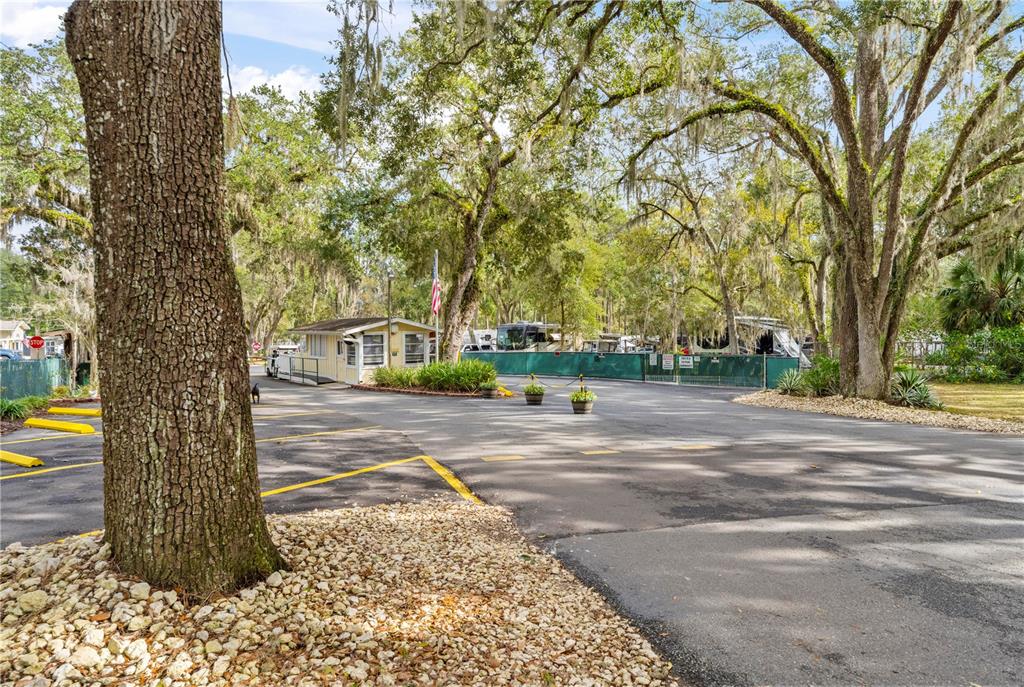 2092 Culbreath Road, Unit C77 Brooksville, FL 34602 - Photo 28 of 29