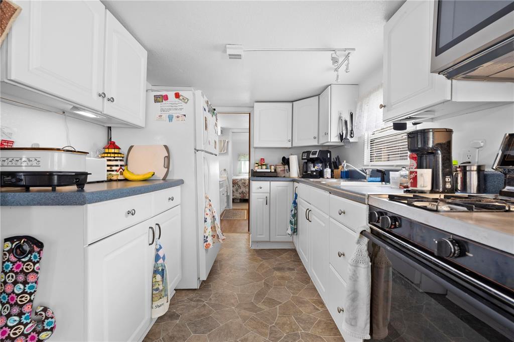 2092 Culbreath Road, Unit C77 Brooksville, FL 34602 - Photo 4 of 29