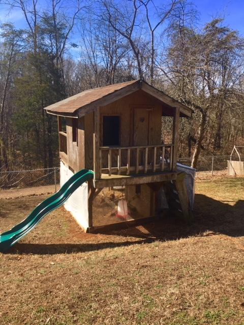 823 Mason Road Vinton, VA 24179 - Photo 34 of 47 Backyard