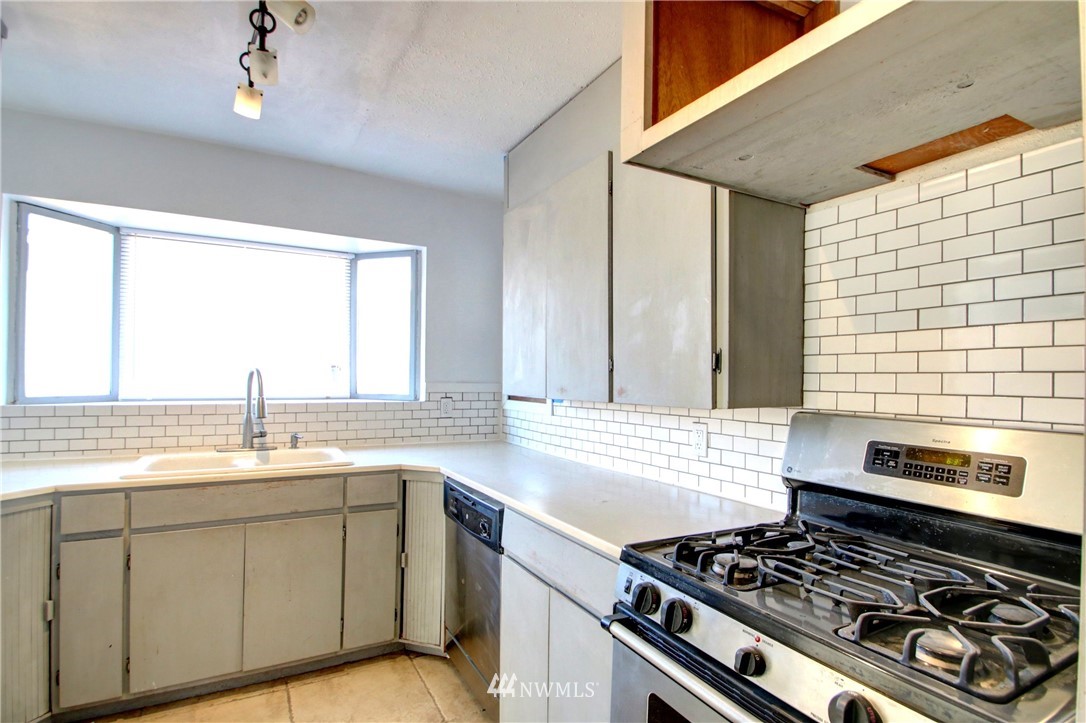 14089 Avon Allen Road Mount Vernon, WA 98273 - Photo 13 of 37 Gallery Image 13