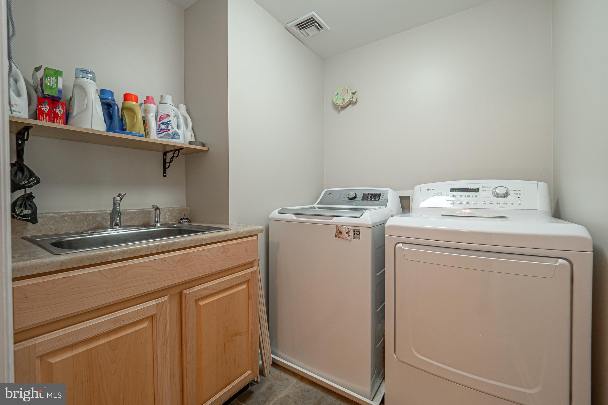 2104 Fox Creek Road Berwyn, PA 19312 - Photo 61 of 97 Upper/Bedroom area convenient laundry