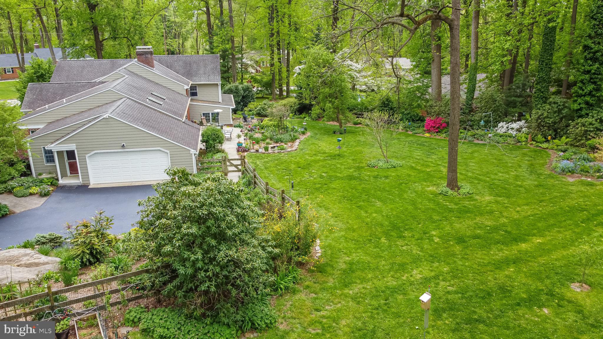 2104 Fox Creek Road Berwyn, PA 19312 - Photo 91 of 97 Open rear and side yard for fun outdoor activities
