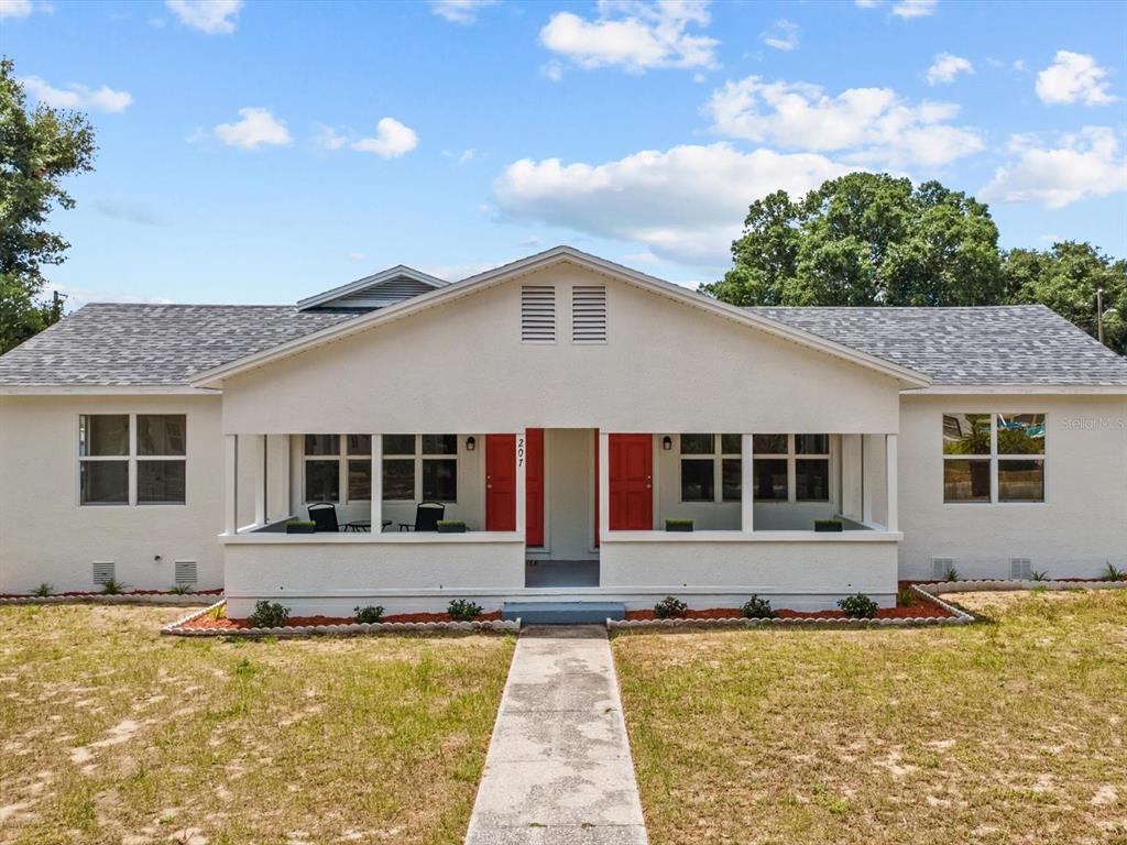 207 Palmetto St East  