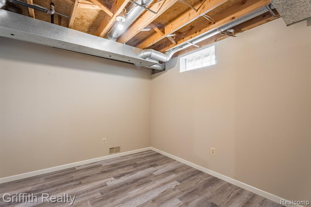 314 Cornell Street Howell, MI 48843 - Photo 22 of 28 Gallery Image 22