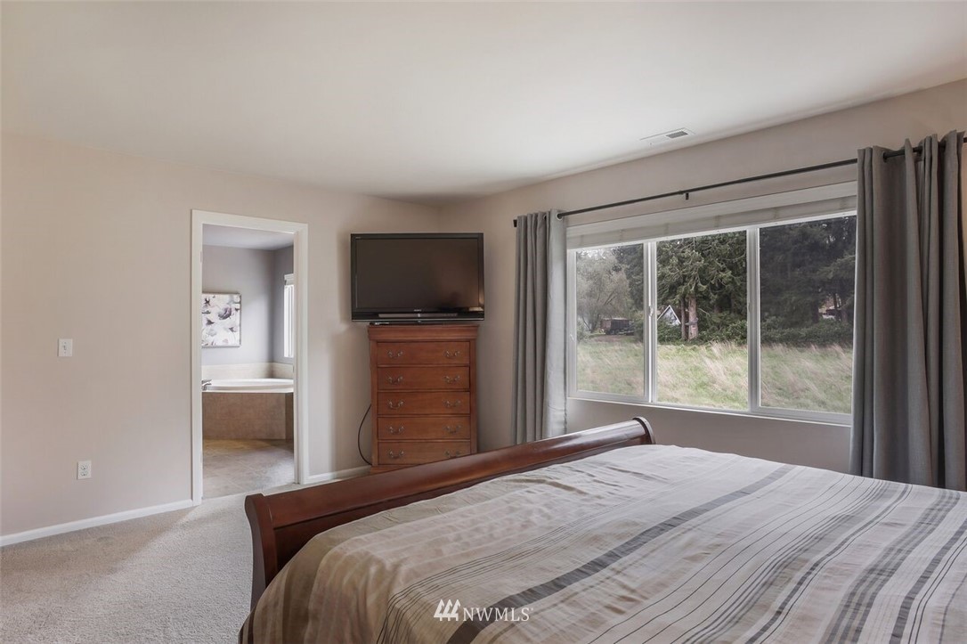 4206 167th Place Southeast Bothell, WA 98012 - Photo 16 of 25
