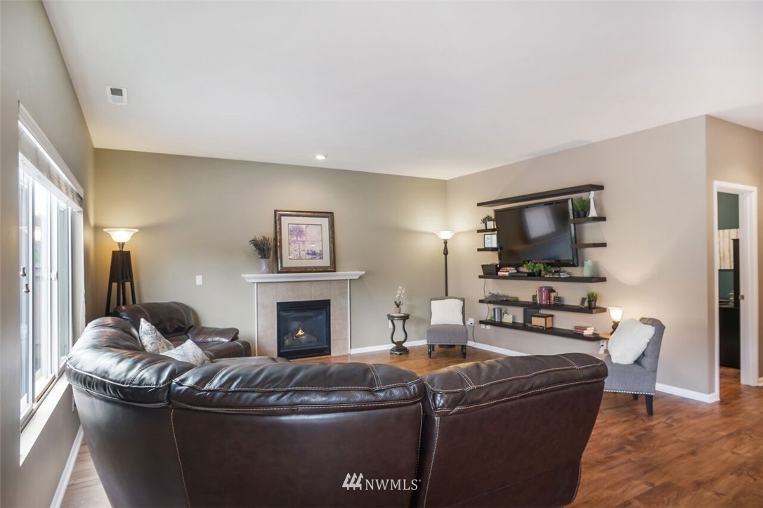 4206 167th Place Southeast Bothell, WA 98012 - Photo 8 of 25