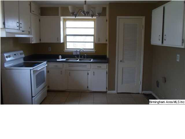 2972 Green Valley Road Birmingham, AL 35243 - Photo 8 of 15