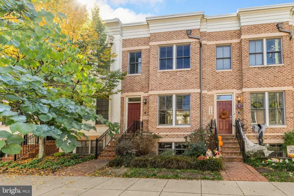 $5,800 | 4458 MacArthur Boulevard Northwest, Washington, DC 20007